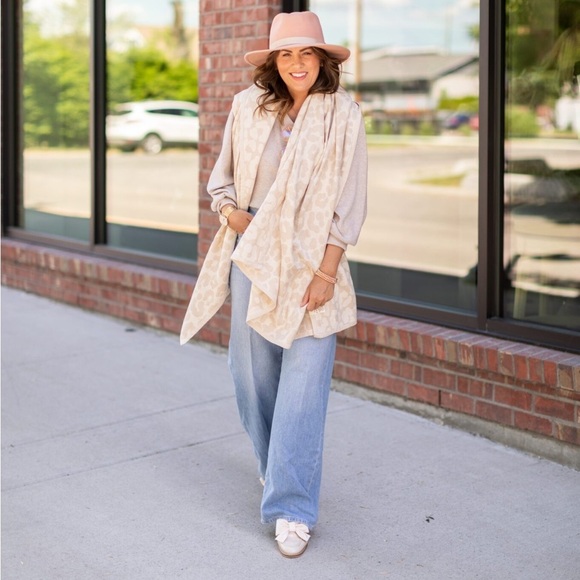 Jillian Harris x One Wednesday Leopard Print 100% Cotton Wrap Throw Blanket - Picture 1 of 7